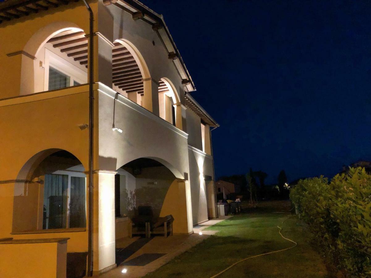 Villa Pirignano Foligno Esterno foto